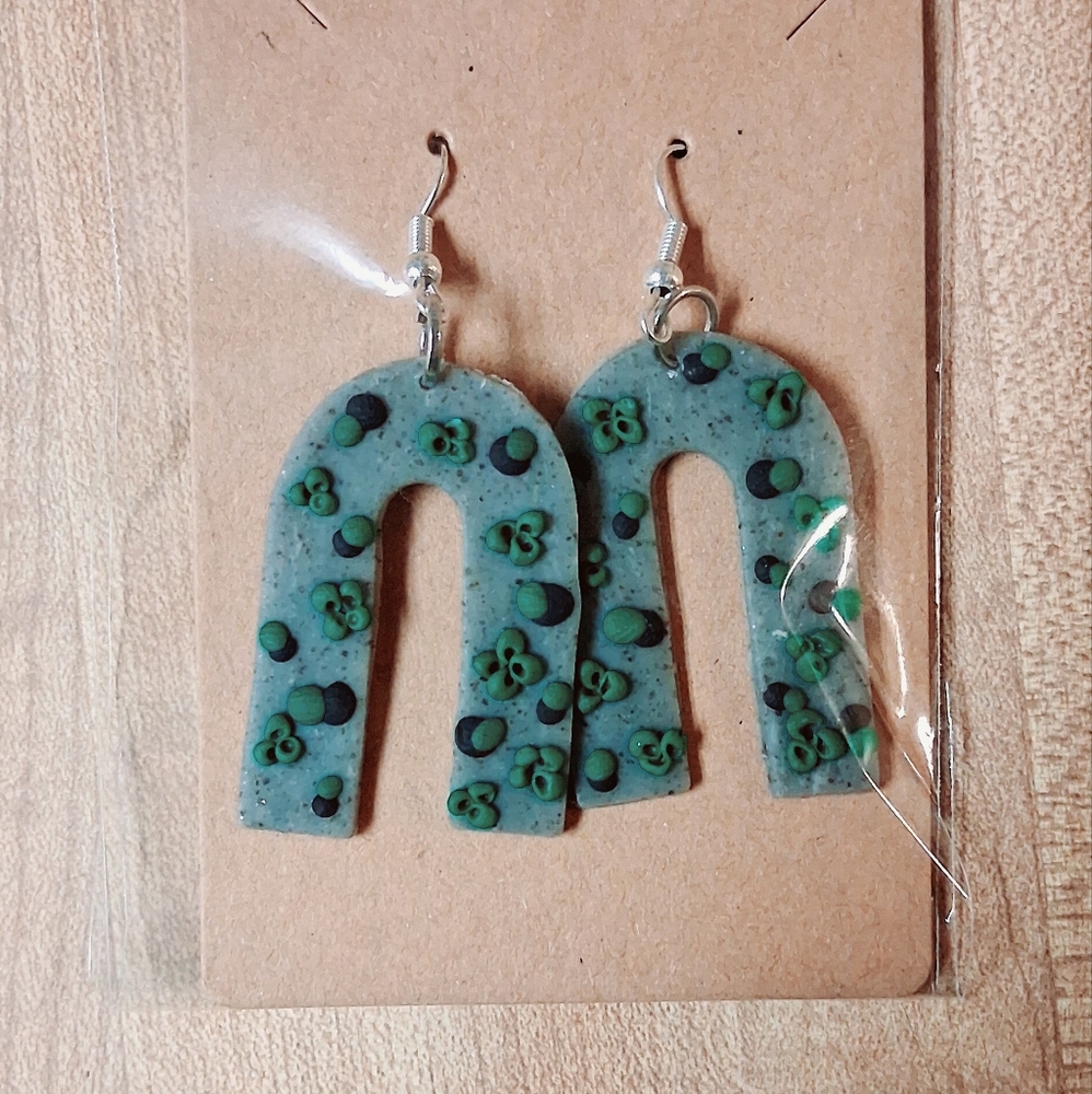 Stylish Green and Black Earrings